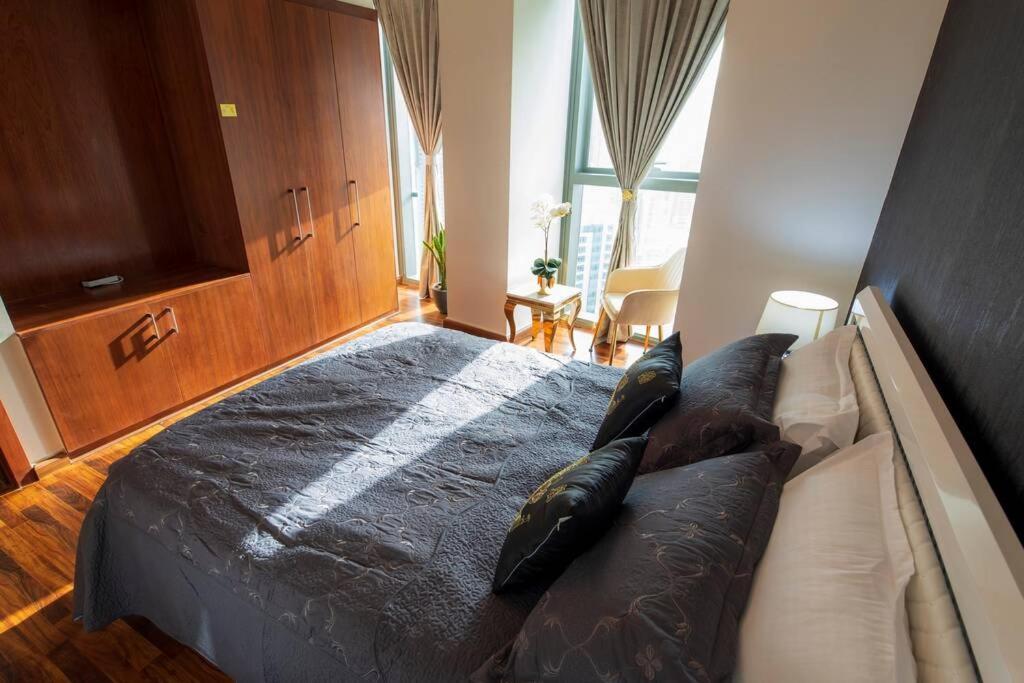 Appartamento First Class 3br With Full Burj Khalifa And Fountain View Dubai