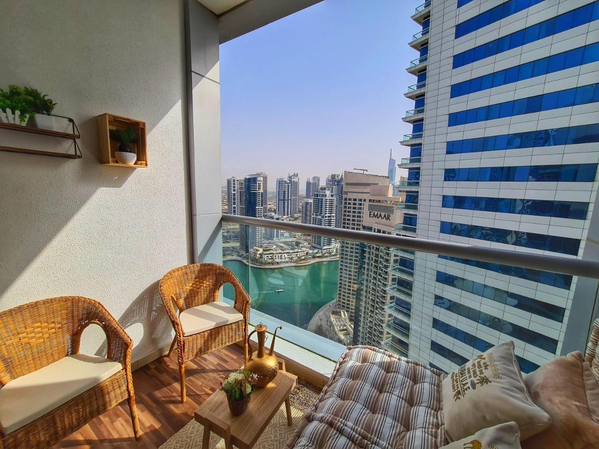 Green Sky Holiday With Shared Kitchen And Lounge Alloggio in famiglia Dubai