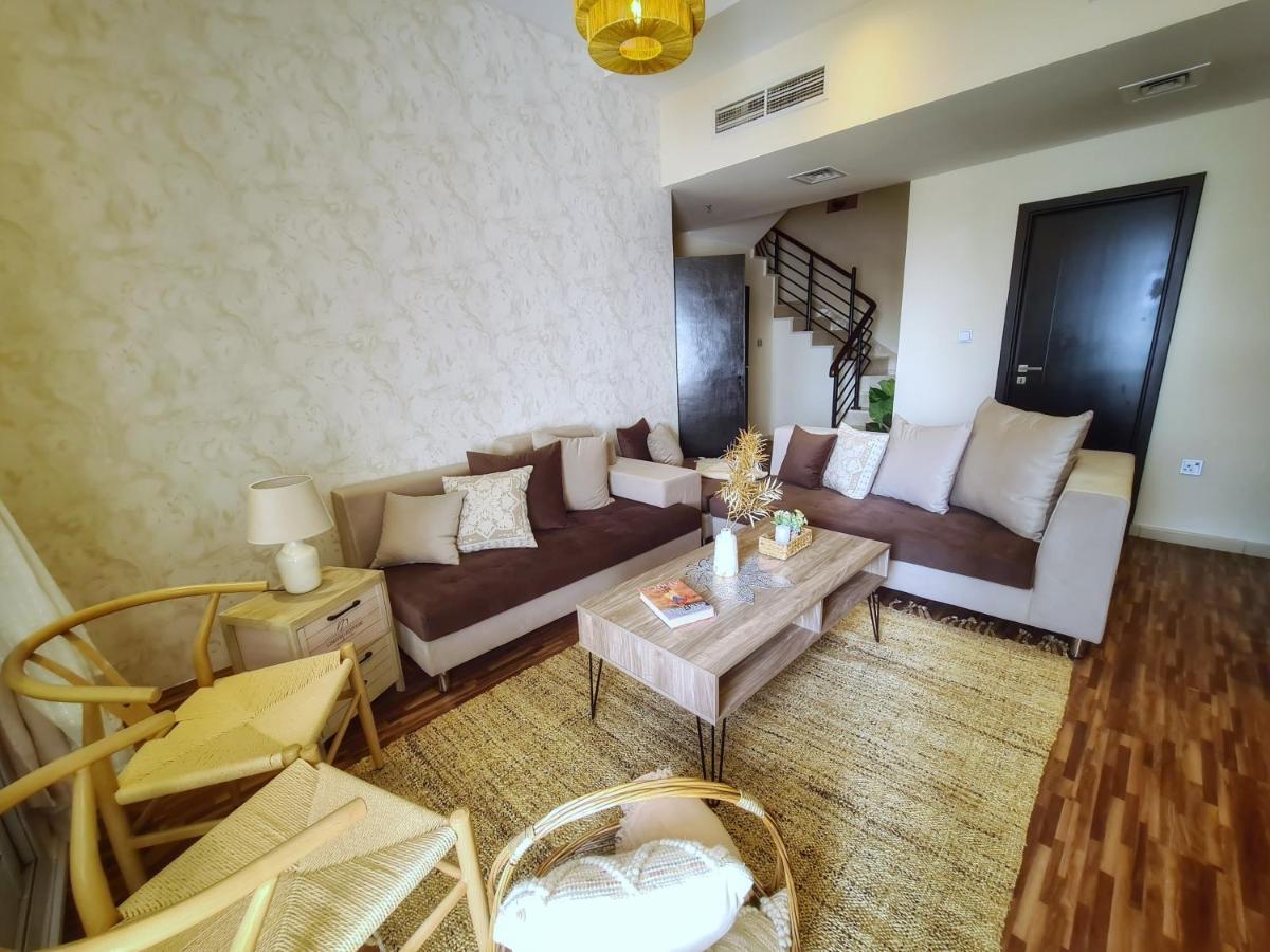 Alloggio in famiglia Green Sky Holiday With Shared Kitchen And Lounge *
