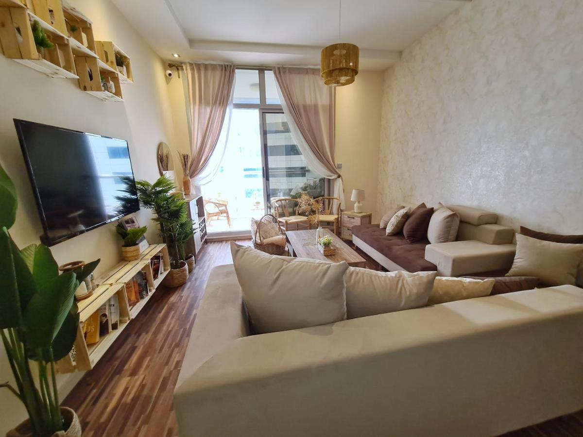 Alloggio in famiglia Green Sky Holiday With Shared Kitchen And Lounge Dubai