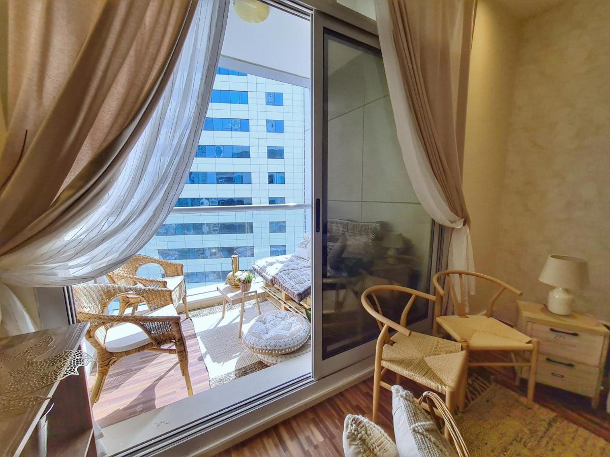 Alloggio in famiglia Green Sky Holiday With Shared Kitchen And Lounge Dubai