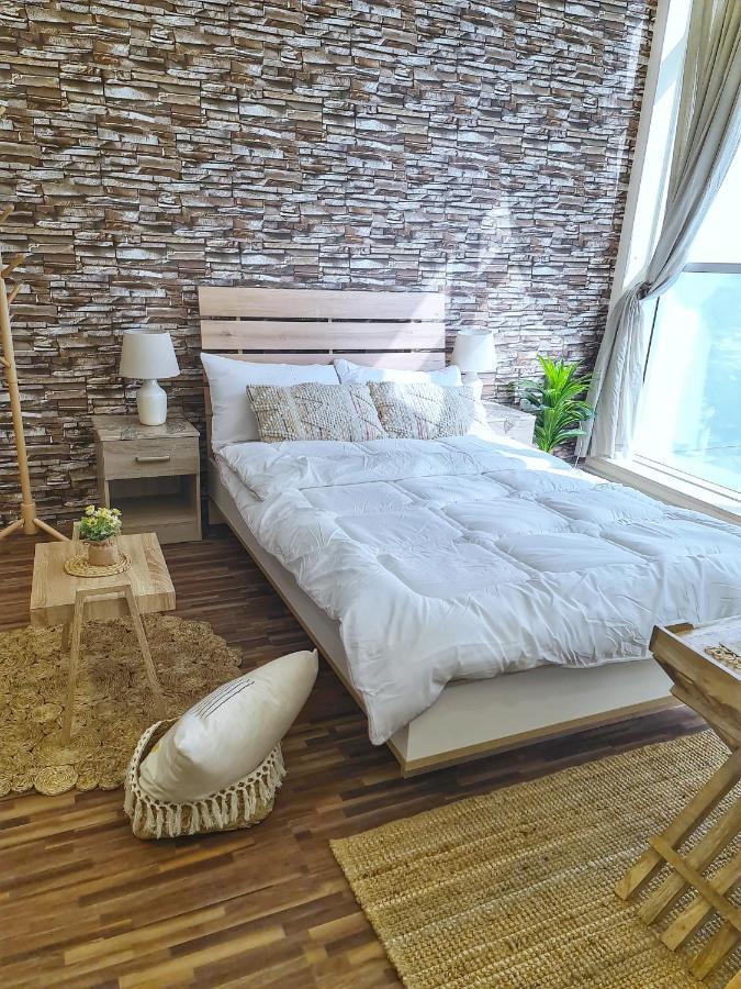 Alloggio in famiglia Green Sky Holiday With Shared Kitchen And Lounge Dubai