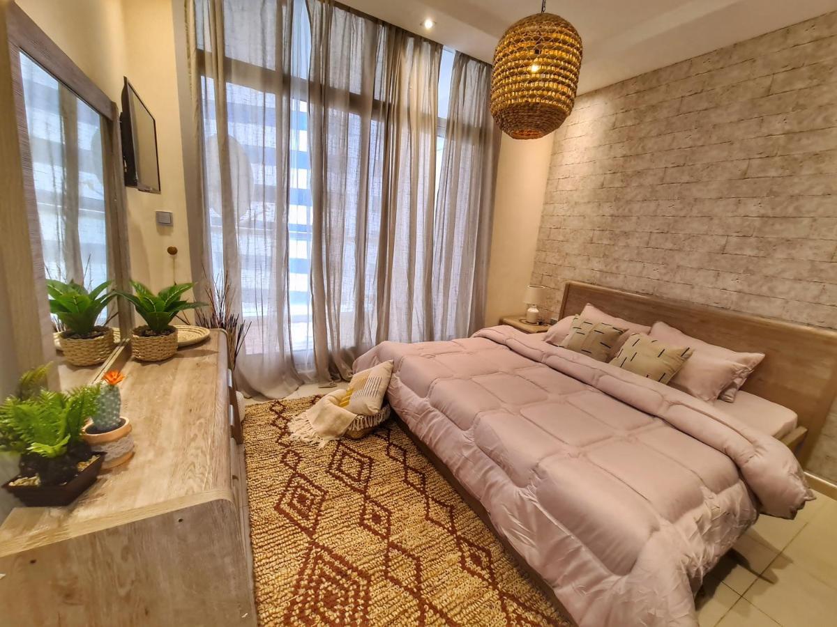 Alloggio in famiglia Green Sky Holiday With Shared Kitchen And Lounge Dubai