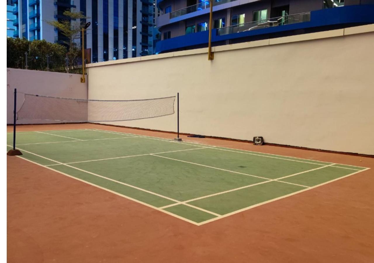 Rh- A Stylish Away From Home, Spacious 02 Bedroom Near Mall Appartement *