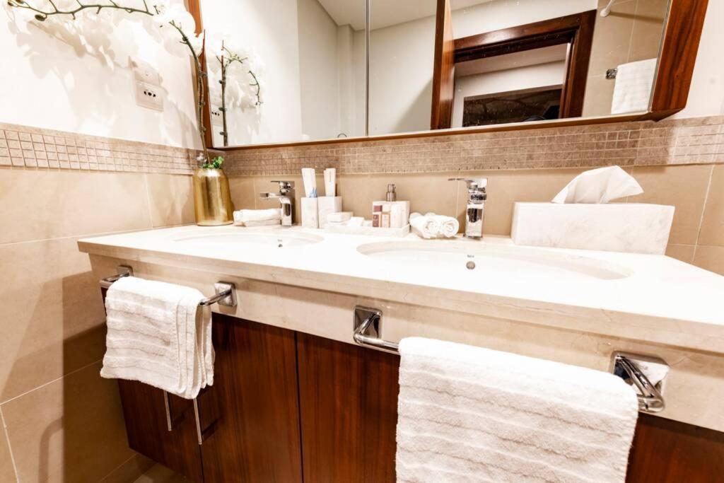 First Class 2br With Full Burj Khalifa And Fountain View * Dubái