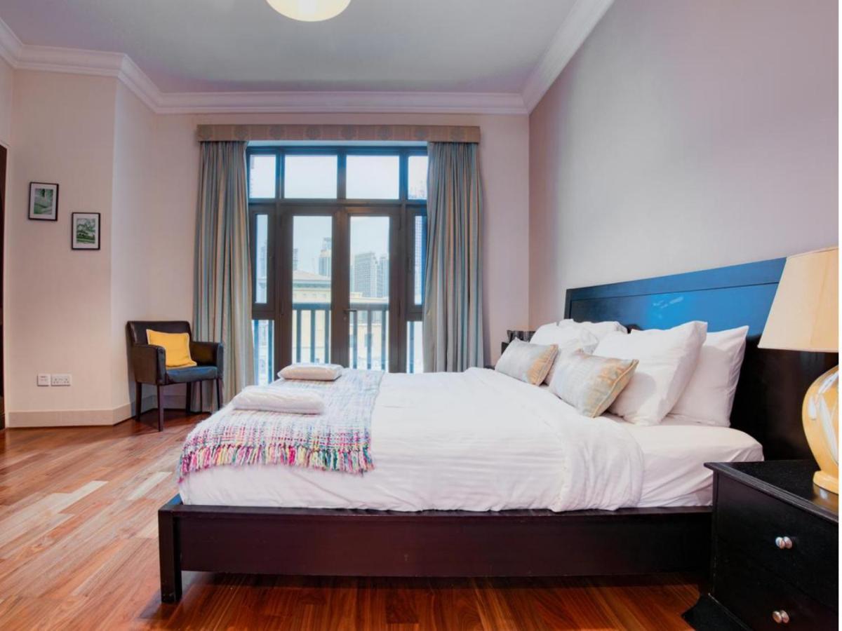 Rh- Burj Khalifa View, 1 Bedroom Apartment Near Souk Al Bahar * Dubái