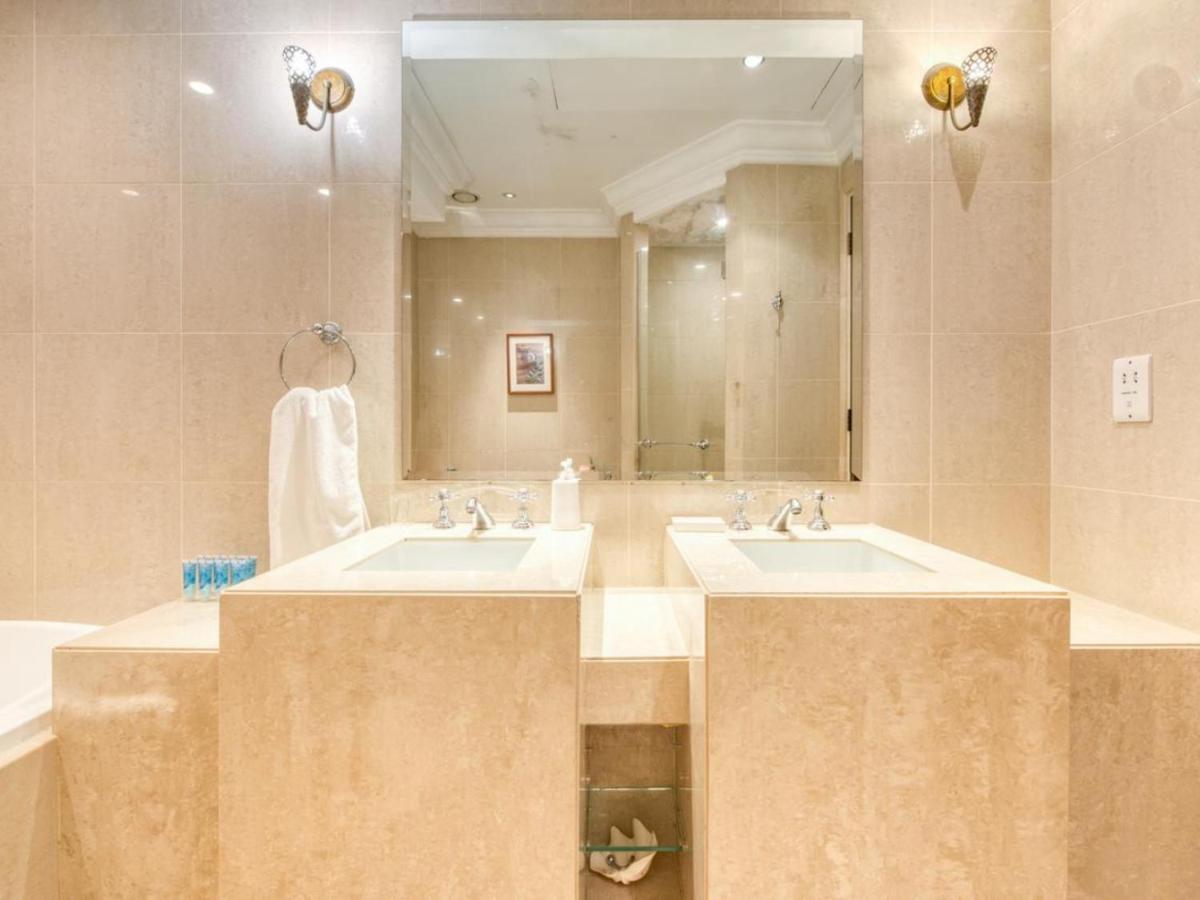 Rh- Burj Khalifa View, 1 Bedroom Apartment Near Souk Al Bahar * Dubái