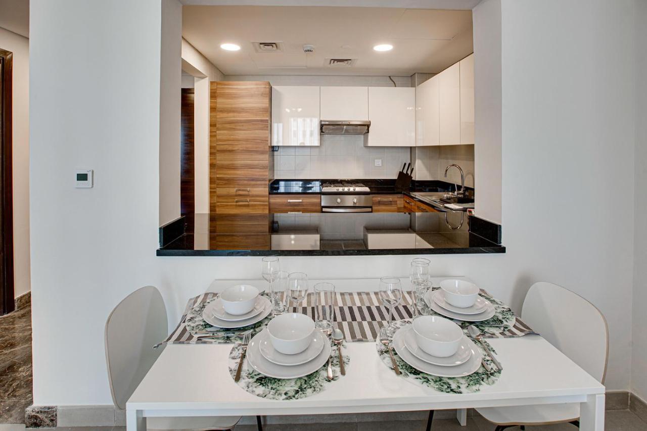 1bd In Sparkle Tower By Swarovsky Big Capacity Apartamento Dubai