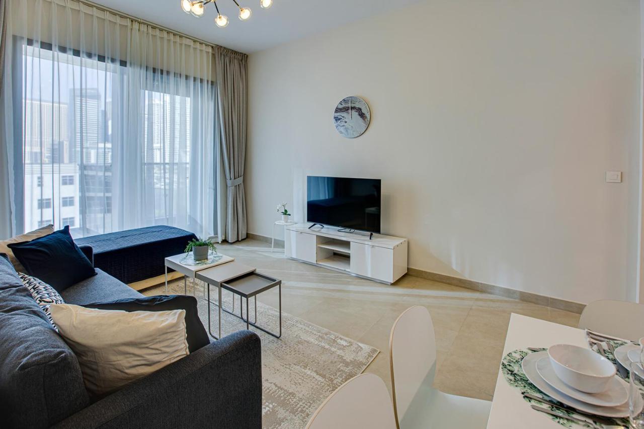 1bd In Sparkle Tower By Swarovsky Big Capacity