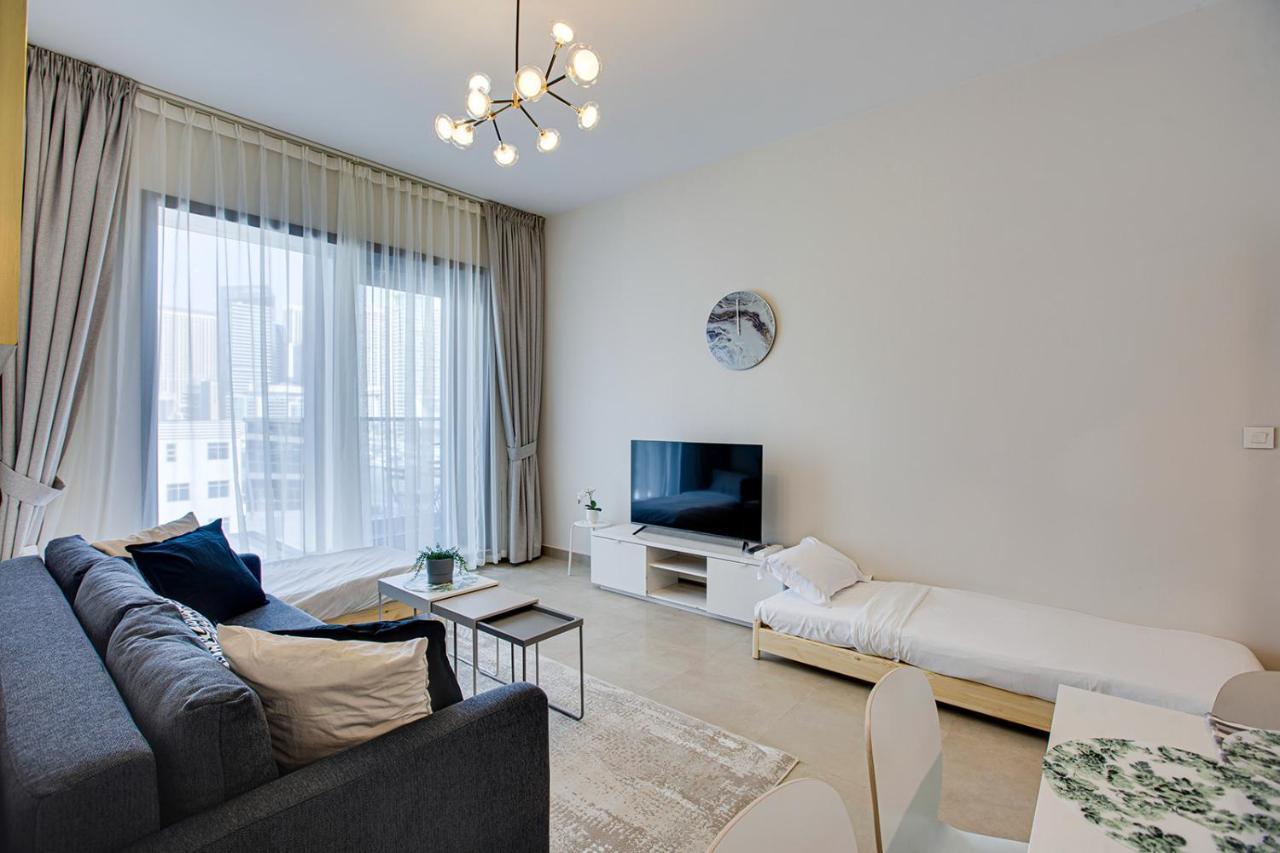 1bd In Sparkle Tower By Swarovsky Big Capacity *