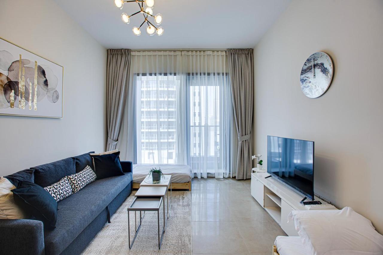 1bd In Sparkle Tower By Swarovsky Big Capacity *
