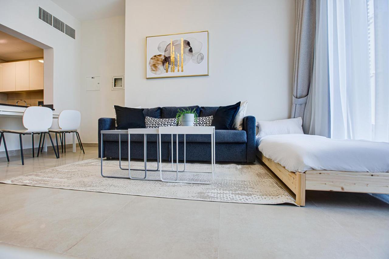 1bd In Sparkle Tower By Swarovsky Big Capacity *
