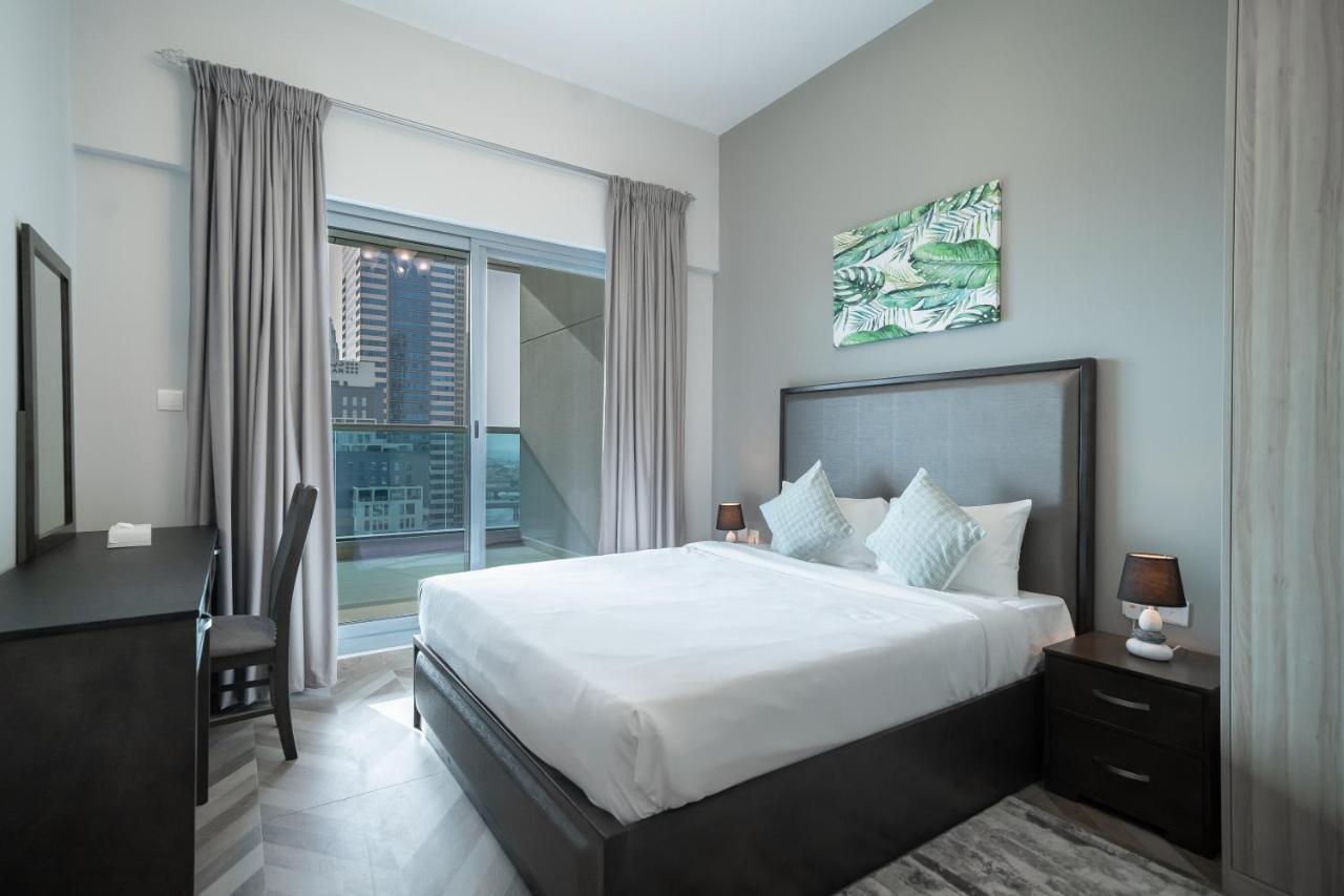 Luton - Elite Business Bay * Dubaï
