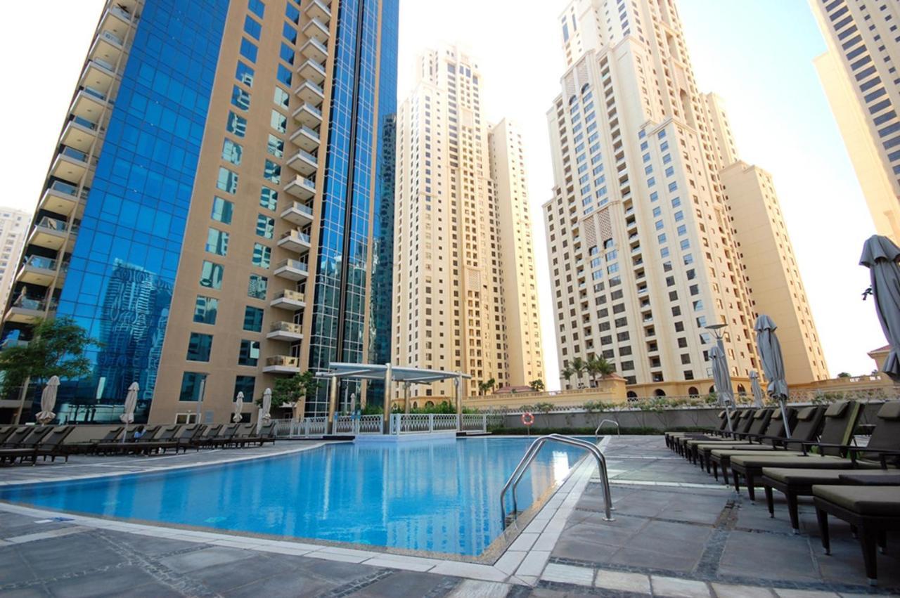 Apartemen Stunning 1br In Marina Promenade Marina By Deluxe