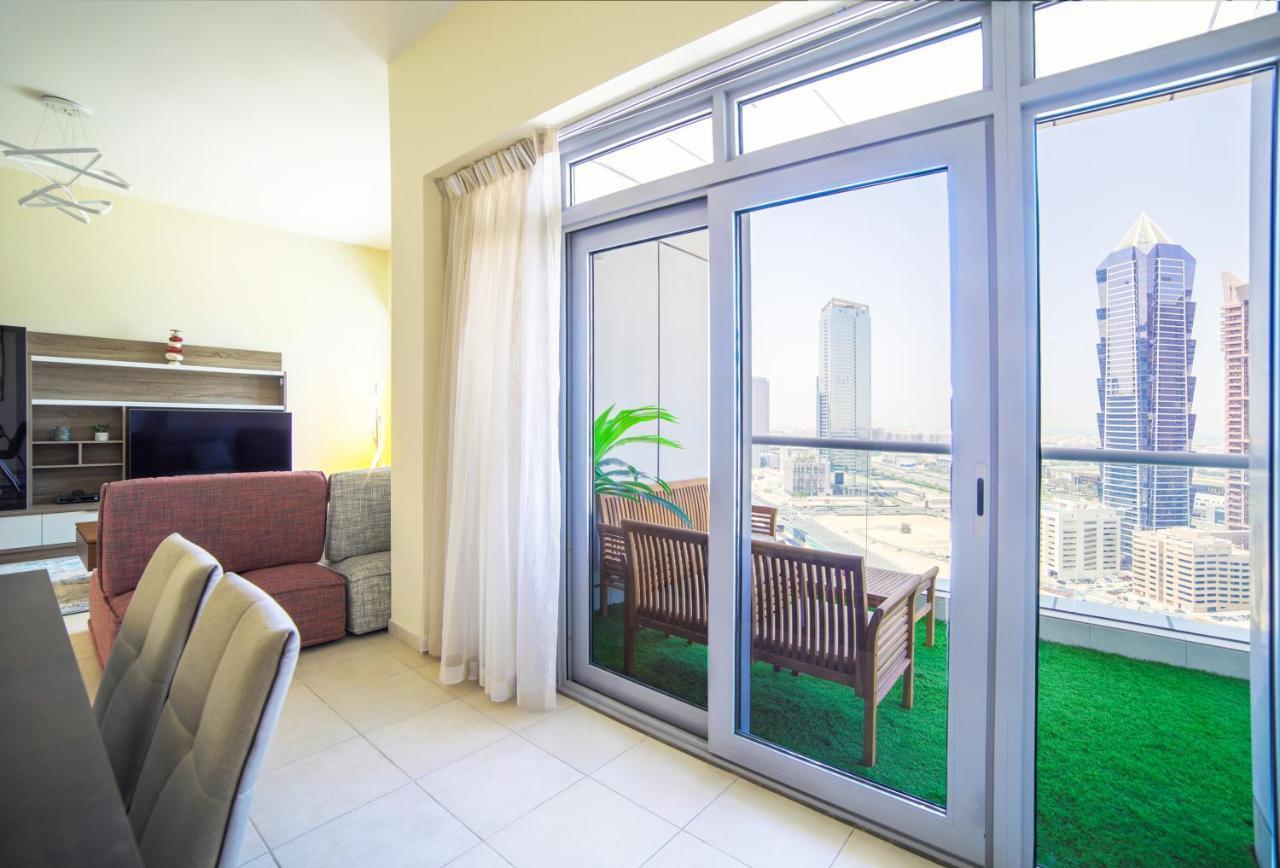 Scenic 2 Bedroom - Downtown Business Bay Dubai