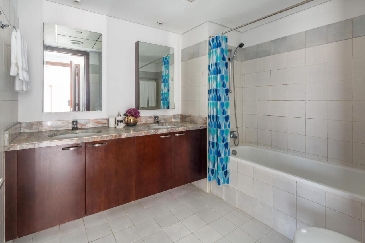Frank Porter - Marina Tower Apartamento