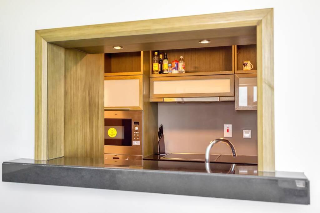 Xanadubai Loft Tower - Your Away From In Downtown Dubai! Appartamento *