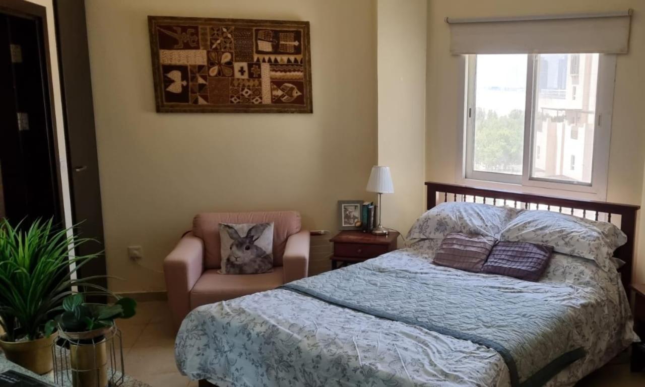 Studio In Remraam Apartamento *
