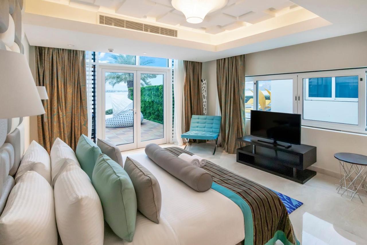 Fam Living - Sarai Beachfront Villas - Palm Jumeirah Villa