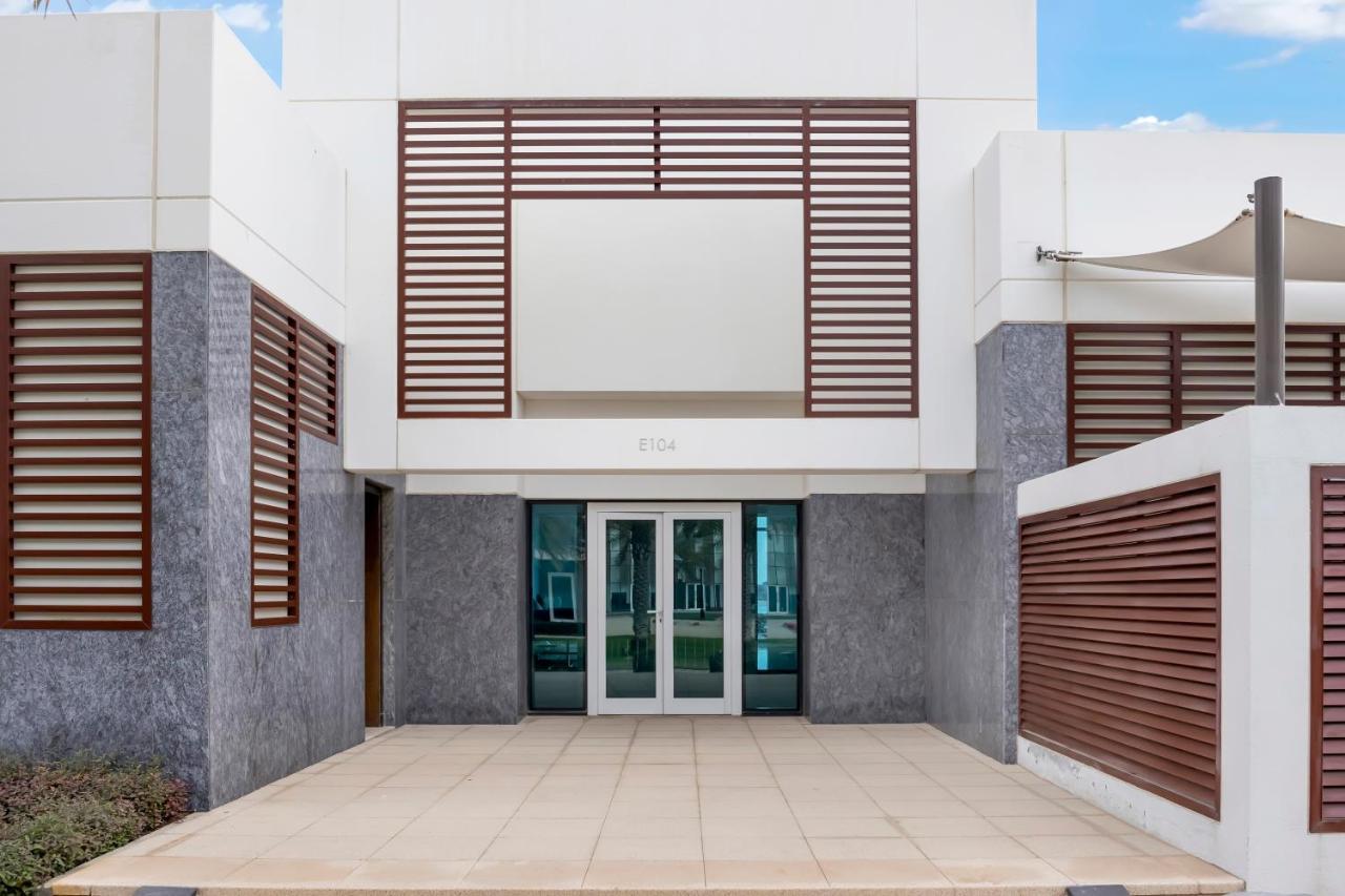 Fam Living - Sarai Beachfront Villas - Palm Jumeirah