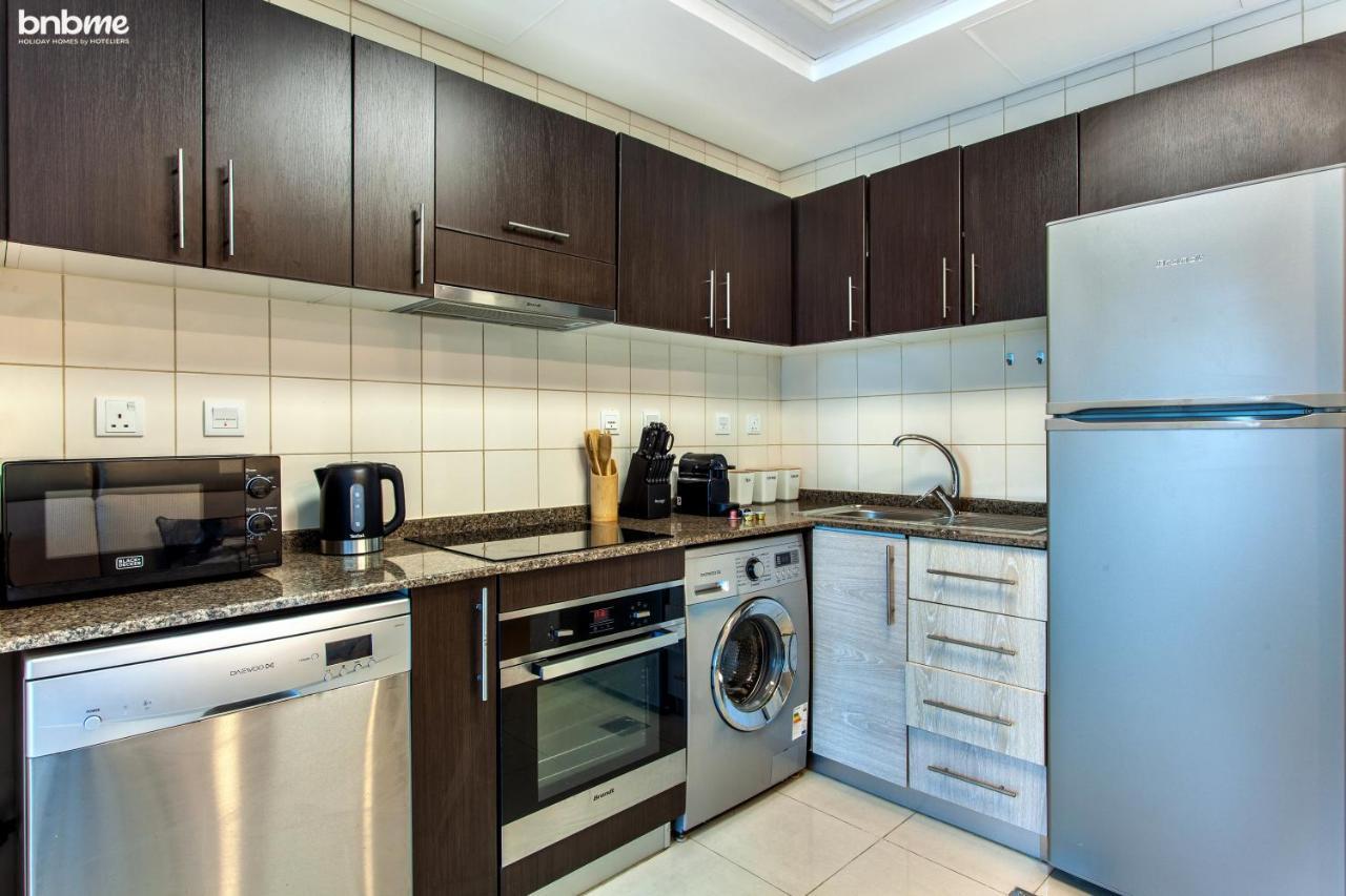 Apartment Trendy Studio - Heart Of The Marina - By Bnbme Homes - 2405 Dubai