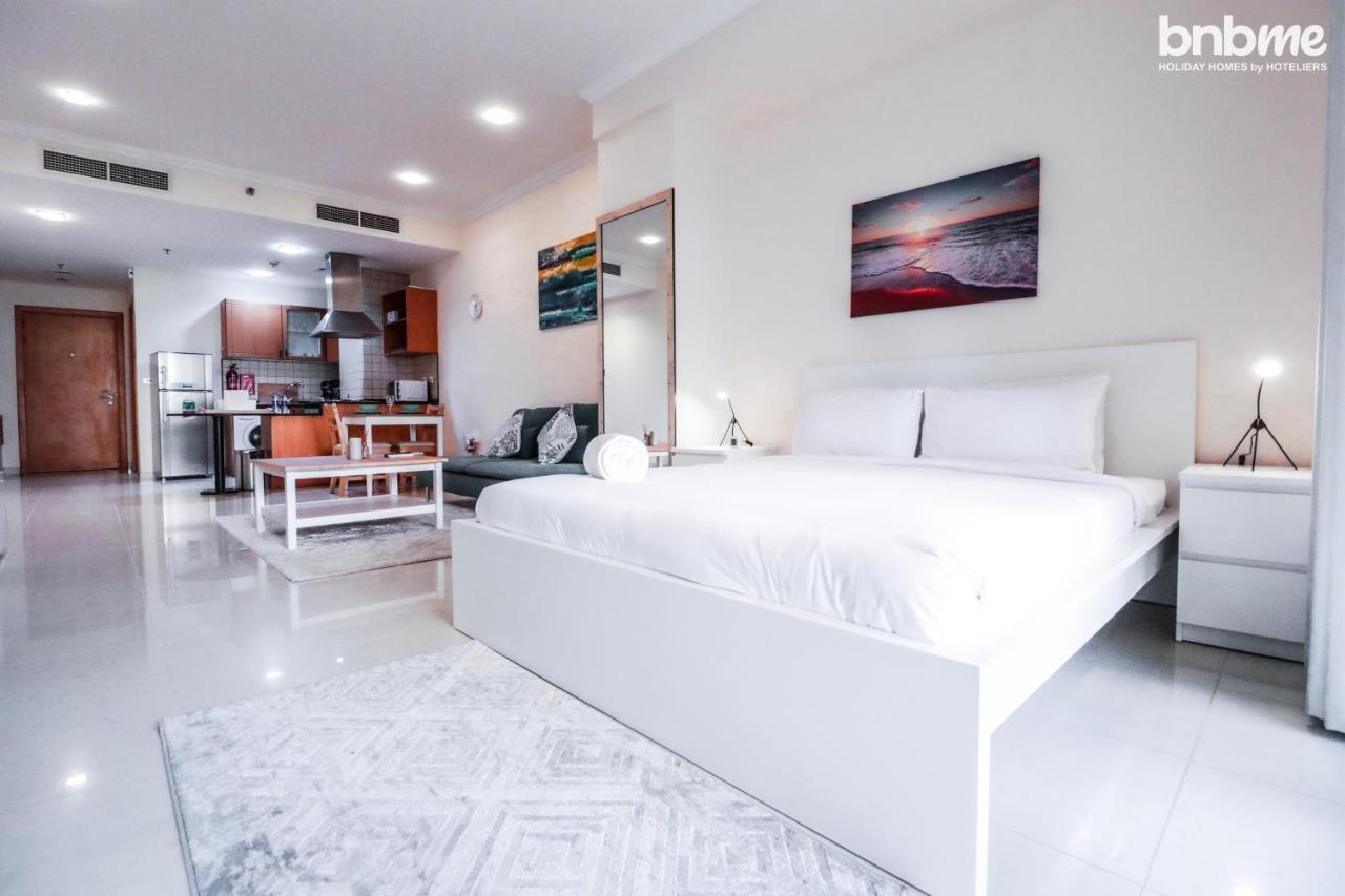 Bnbme Homes - Stylish Studio Silicon Oasis - 124 Dubái