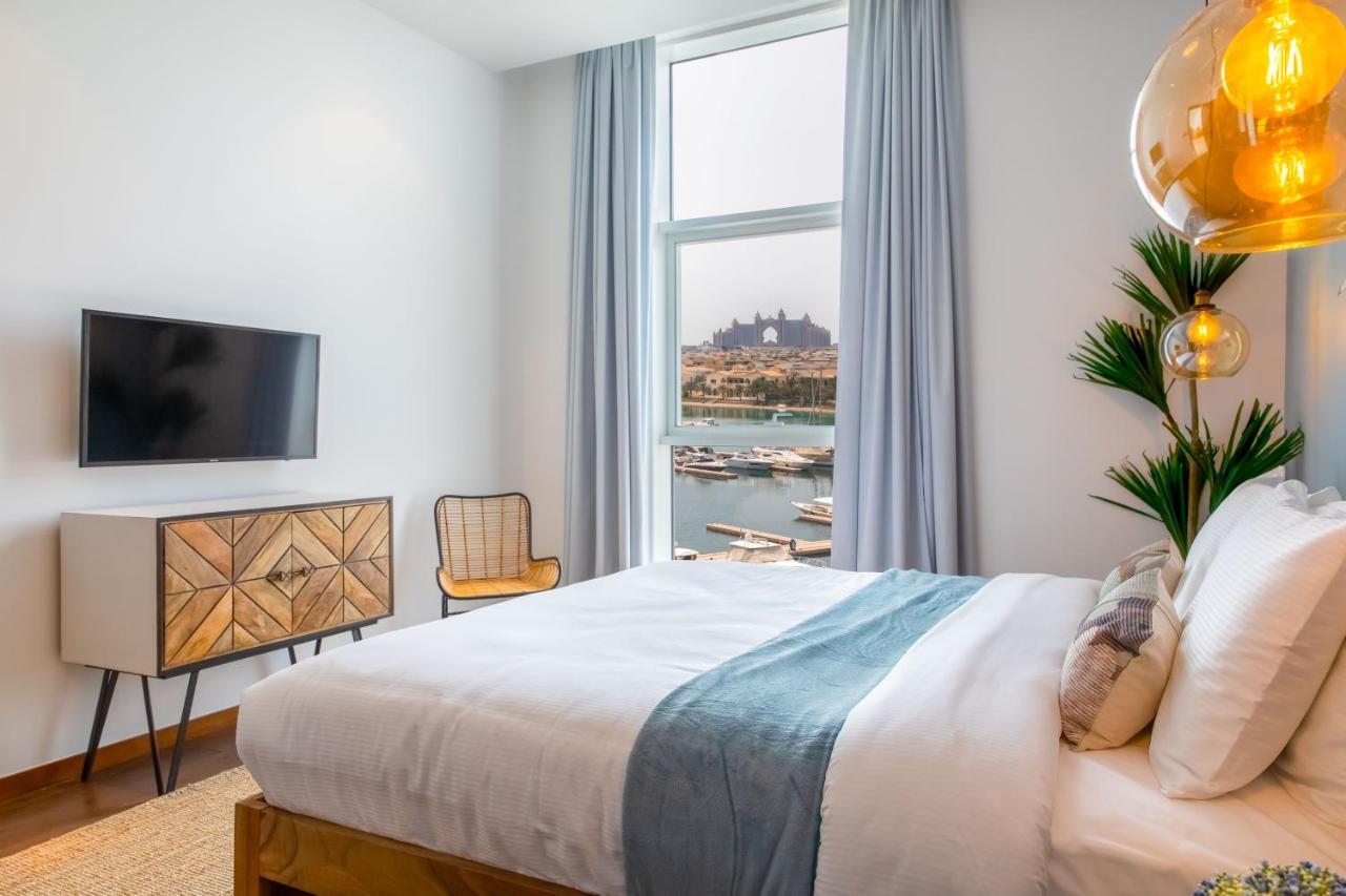 Apartamento Maison Privee - Palm Jumeirah Luxury Apt W Access To Exclusive Beach, Pool, And Gym *