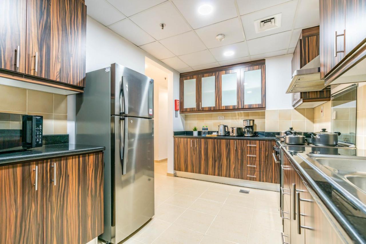 Livein Homes - Jbr Apartamento
