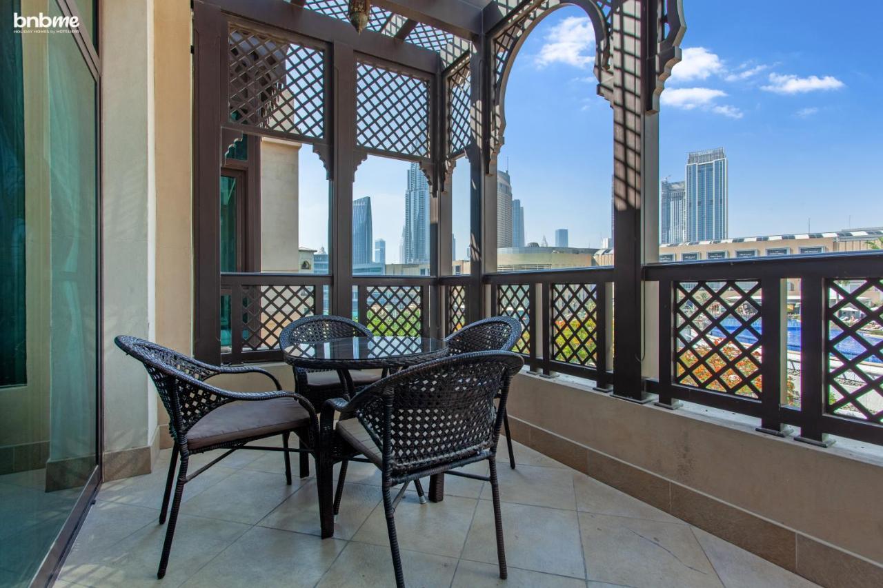 Bnbmehomes - Traditional Meets Modern In Downtown - 5041 Appartement Dubaï