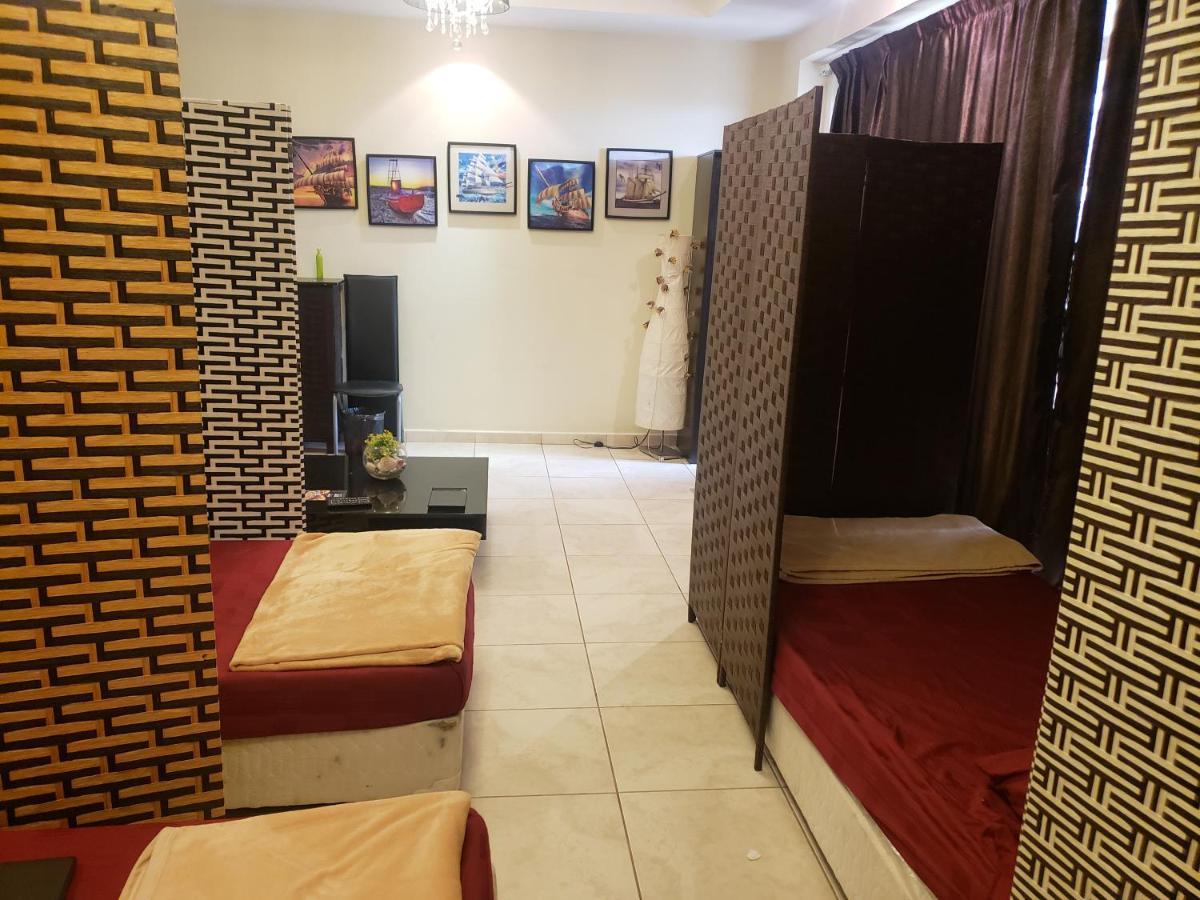 Asrama Backpackers Zone *