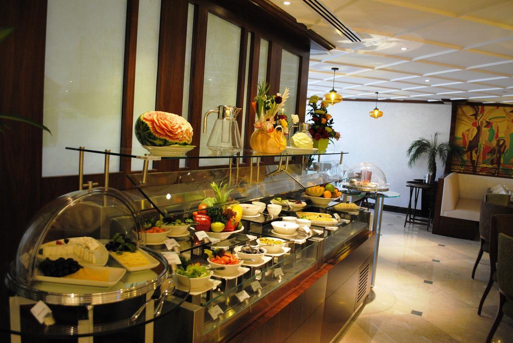 Raviz Center Point Dubai