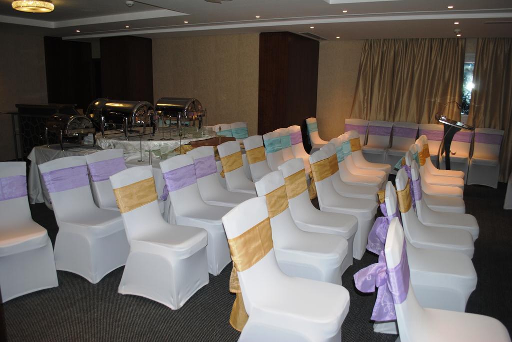 Raviz Center Point