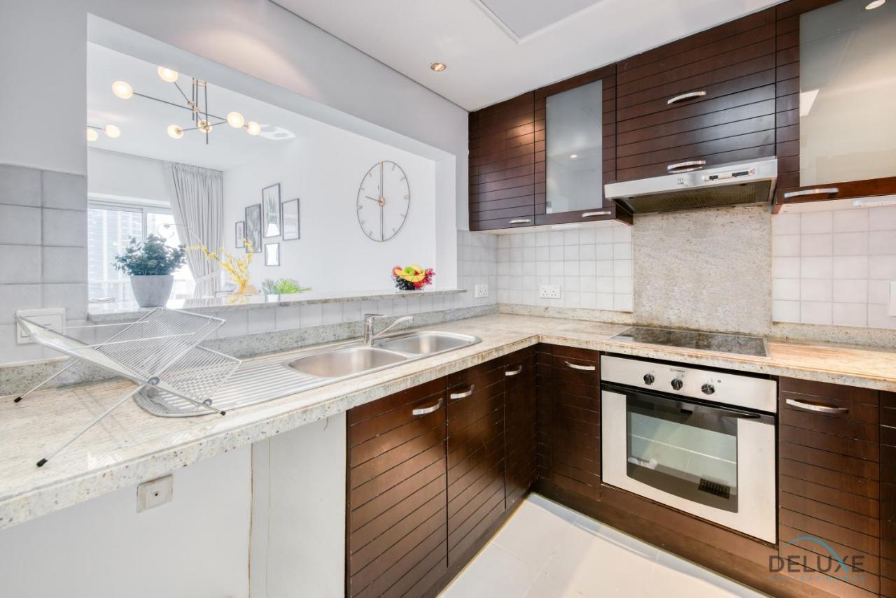 Lavish 1br At Marina Towers Marina By Deluxe Homes
