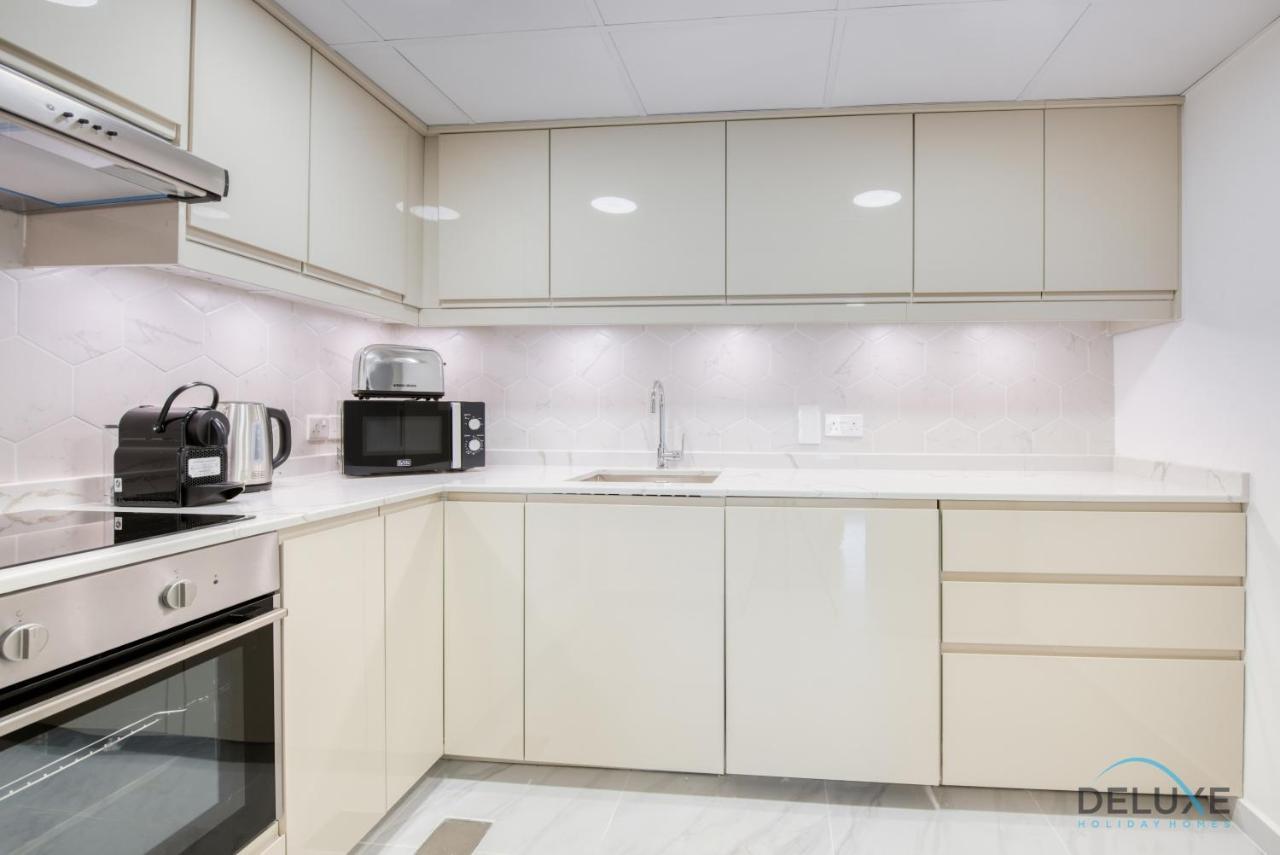 Outstanding 3br At Sadaf 7 Jbr By Deluxe Homes Dubái