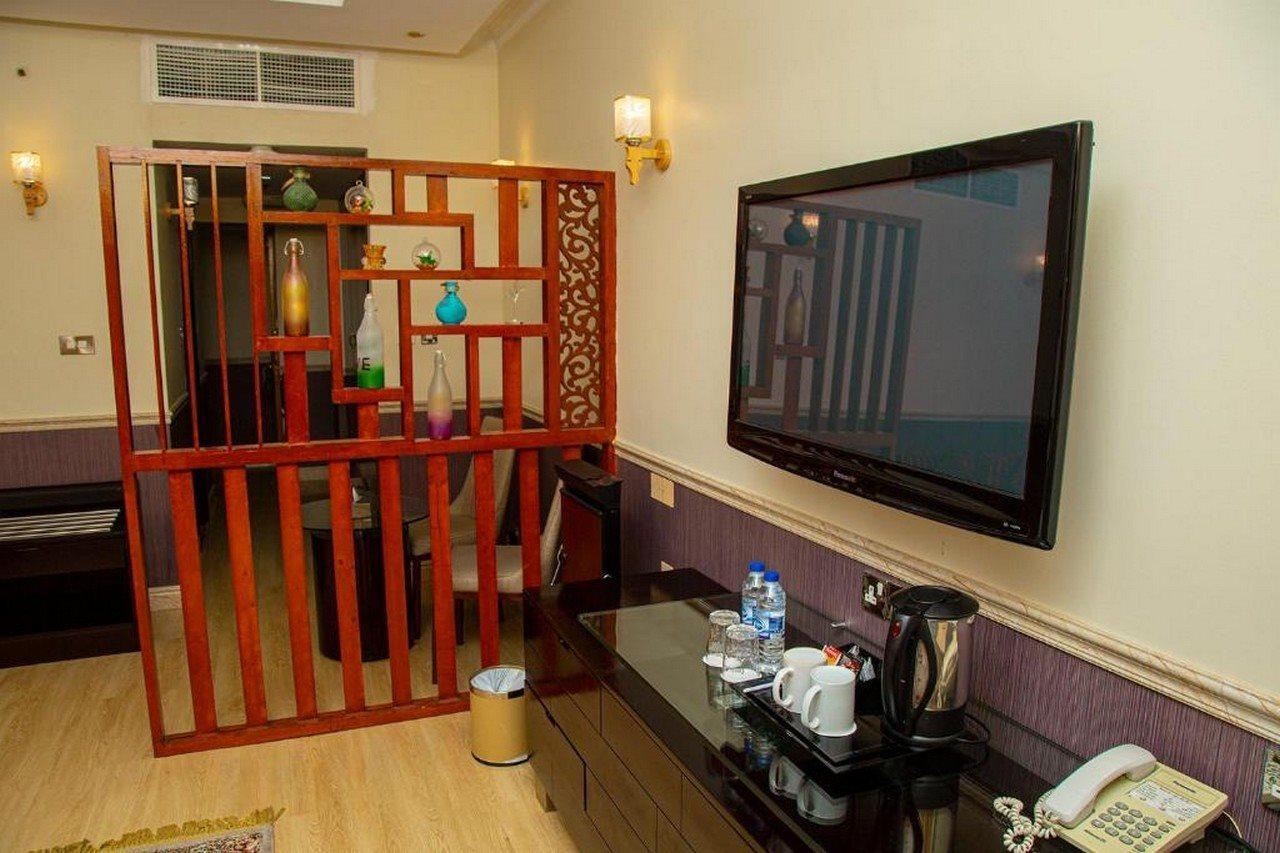 Dorus Hotel
