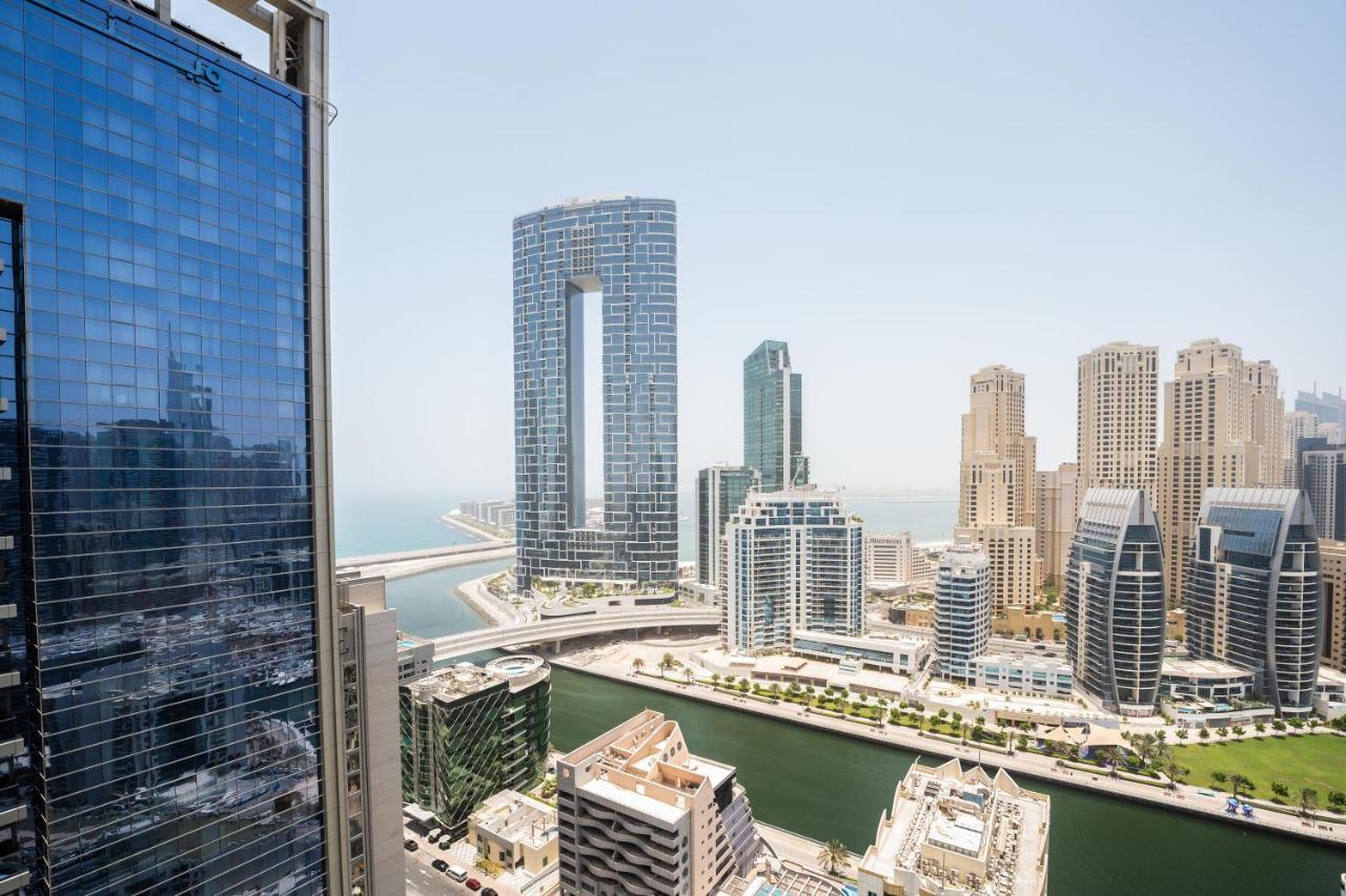 Fam Living - Marina Marvel - With Breathtaking Views In One Tower Apartemen *