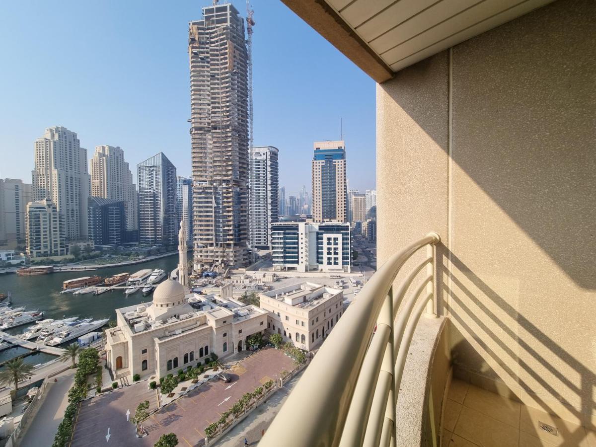 Full Marina View Beautiful 1br In Marina - Manchester 12 Apartemen *