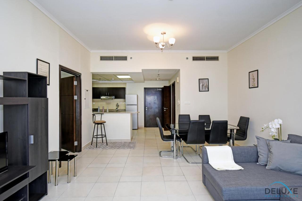 Steps Away From The & Entertainment Hubs 1br Unit, Torch Tower, Marina By Deluxe Homes Dubaï