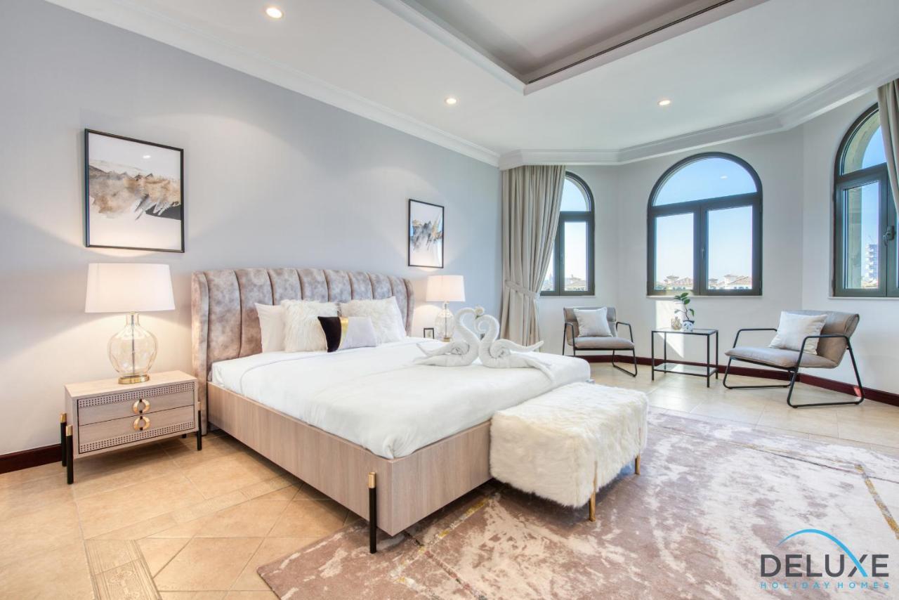 Luxe 5br With Assistant's And Private Pool On Palm Jumeirah By Deluxe Homes