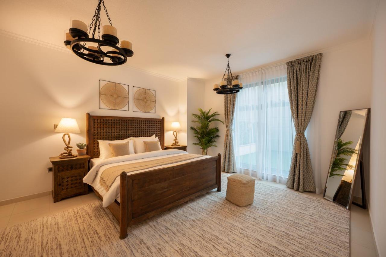 Burj By Radiance Vacation Apartemen *