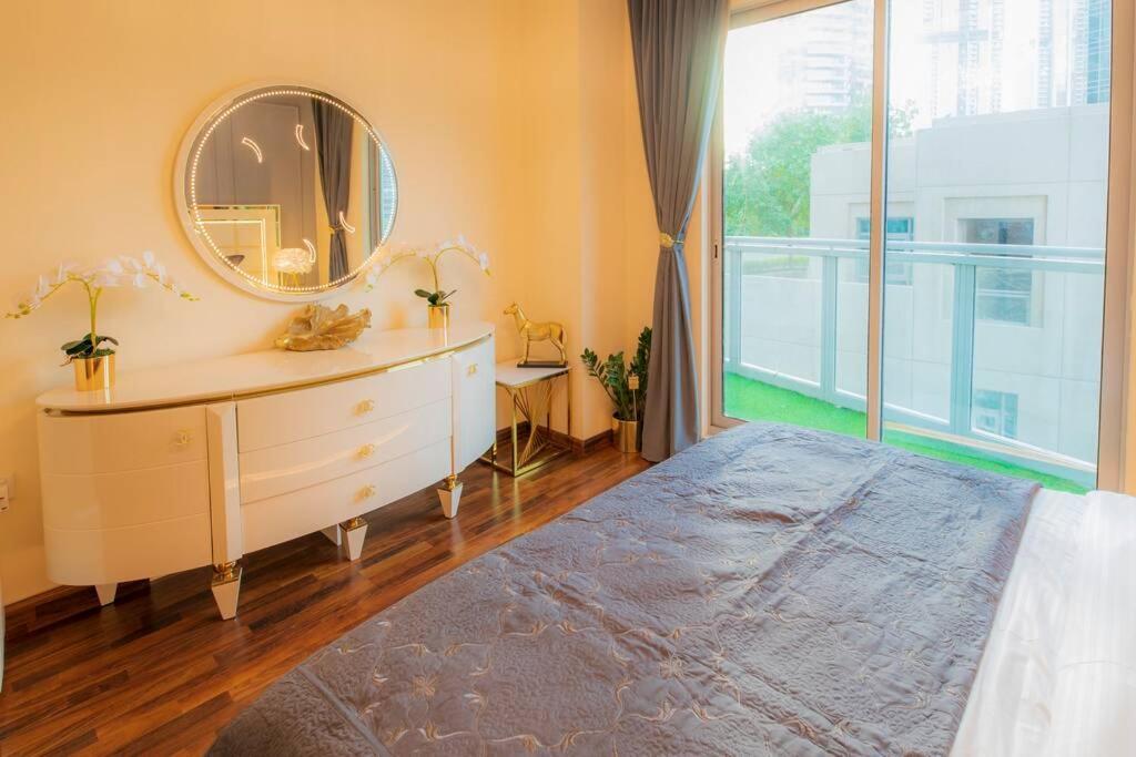 First Class 2br With Full Burj Khalifa And Fountain View Appartement