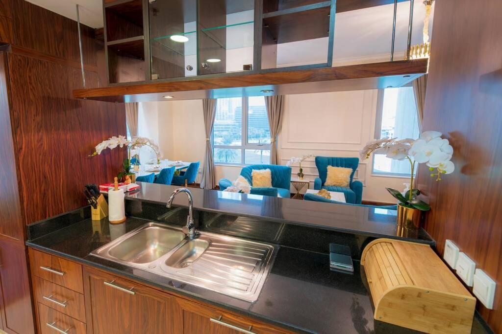 First Class 2br With Full Burj Khalifa And Fountain View Appartement Dubaï