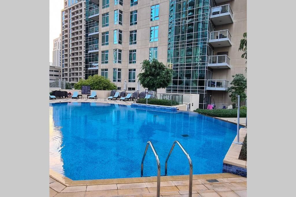 Appartement First Class 2br With Full Burj Khalifa And Fountain View Dubaï