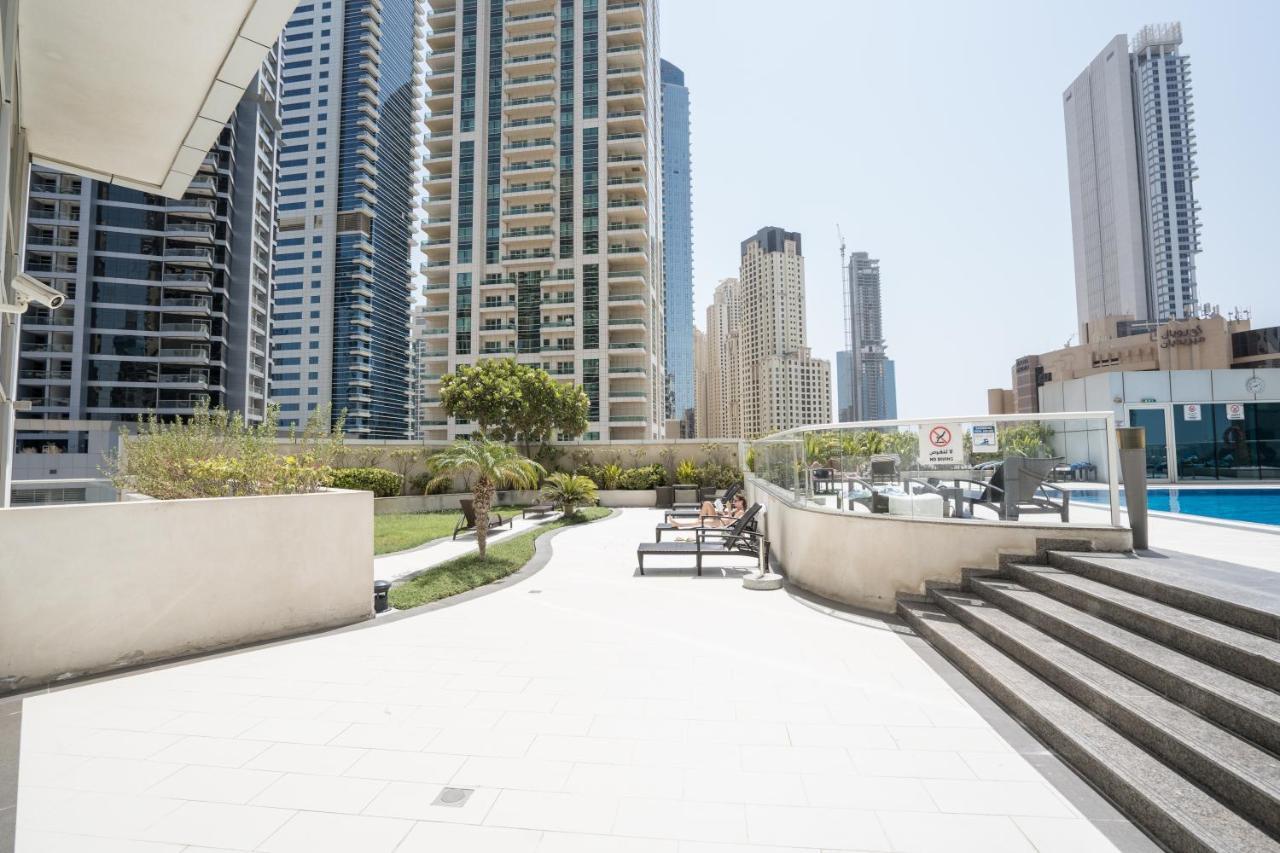 Higuests - With Incredible Sea Views, 3-min To * Dubai