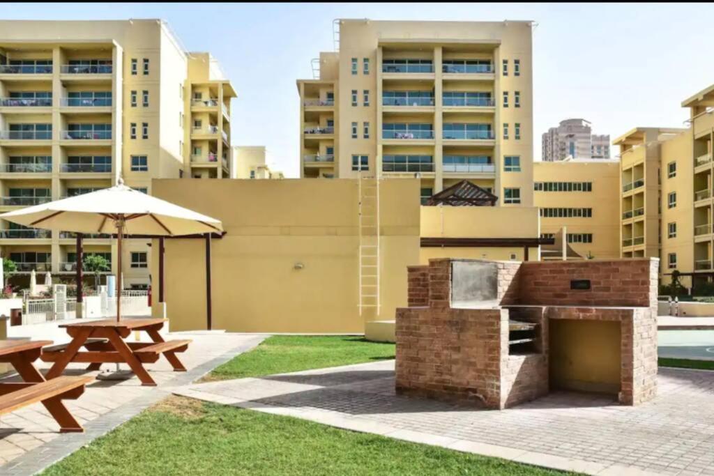 Luxurious 1 Bedroom In The Sought Area Of Apartament