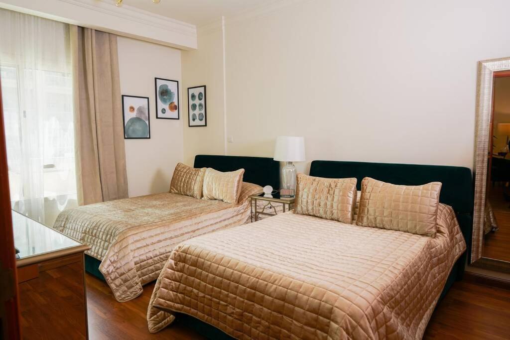Luxurious 1 Bedroom In The Sought Area Of *