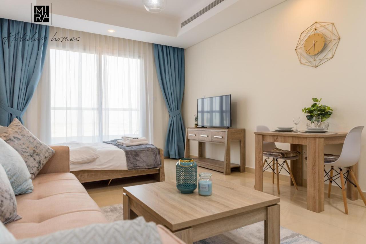 Apartment Mira Holiday Homes - Beautiful Studio - Wifi&pool -7 Min To Global Village Dubai