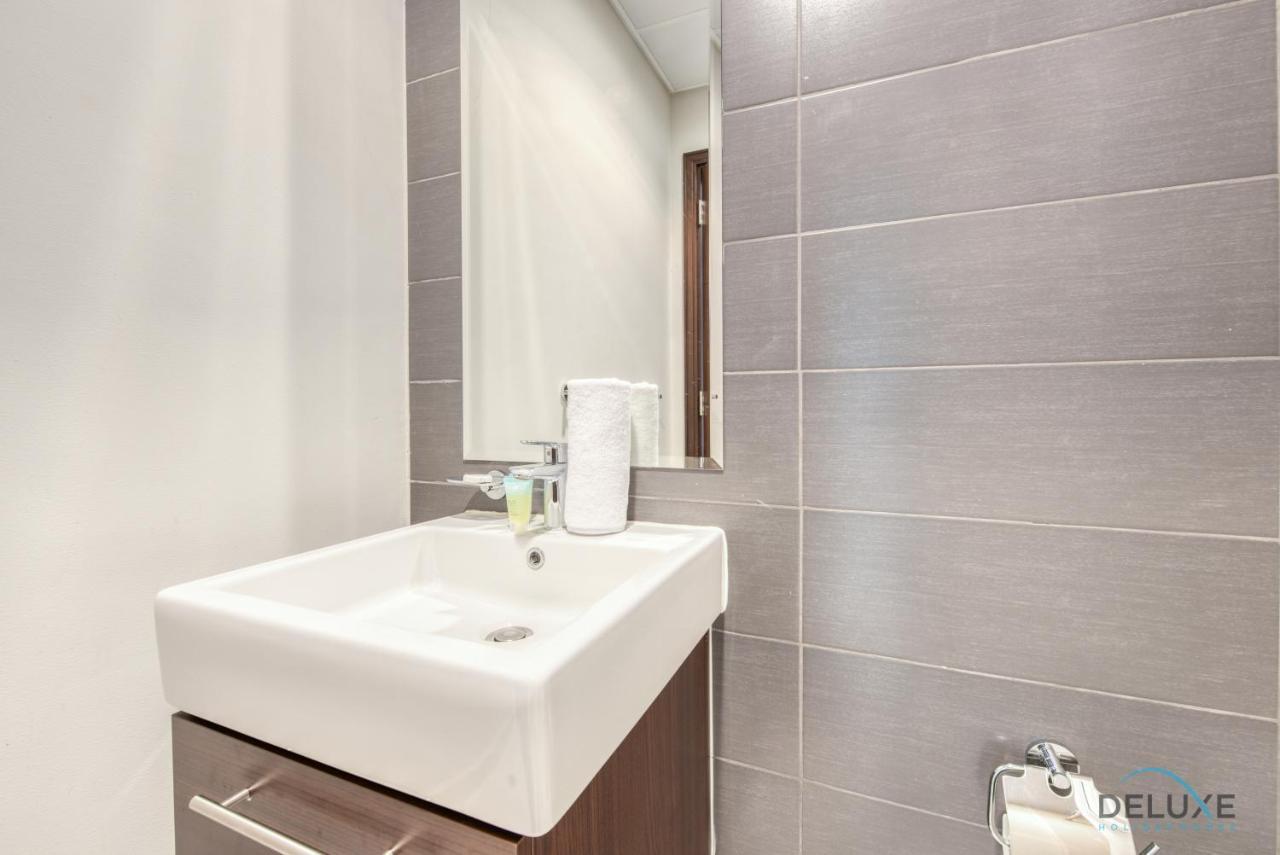 Delightful 3br Townhouse At Damac Hills 2 Dubailand By Deluxe Homes Apartamento *
