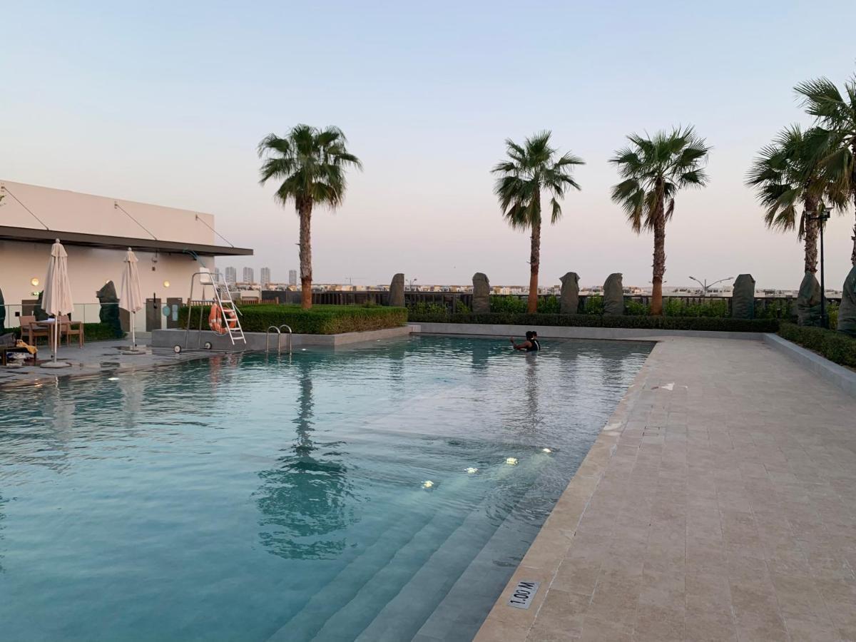 Delightful 3br Townhouse At Damac Hills 2 Dubailand By Deluxe Homes Apartamento
