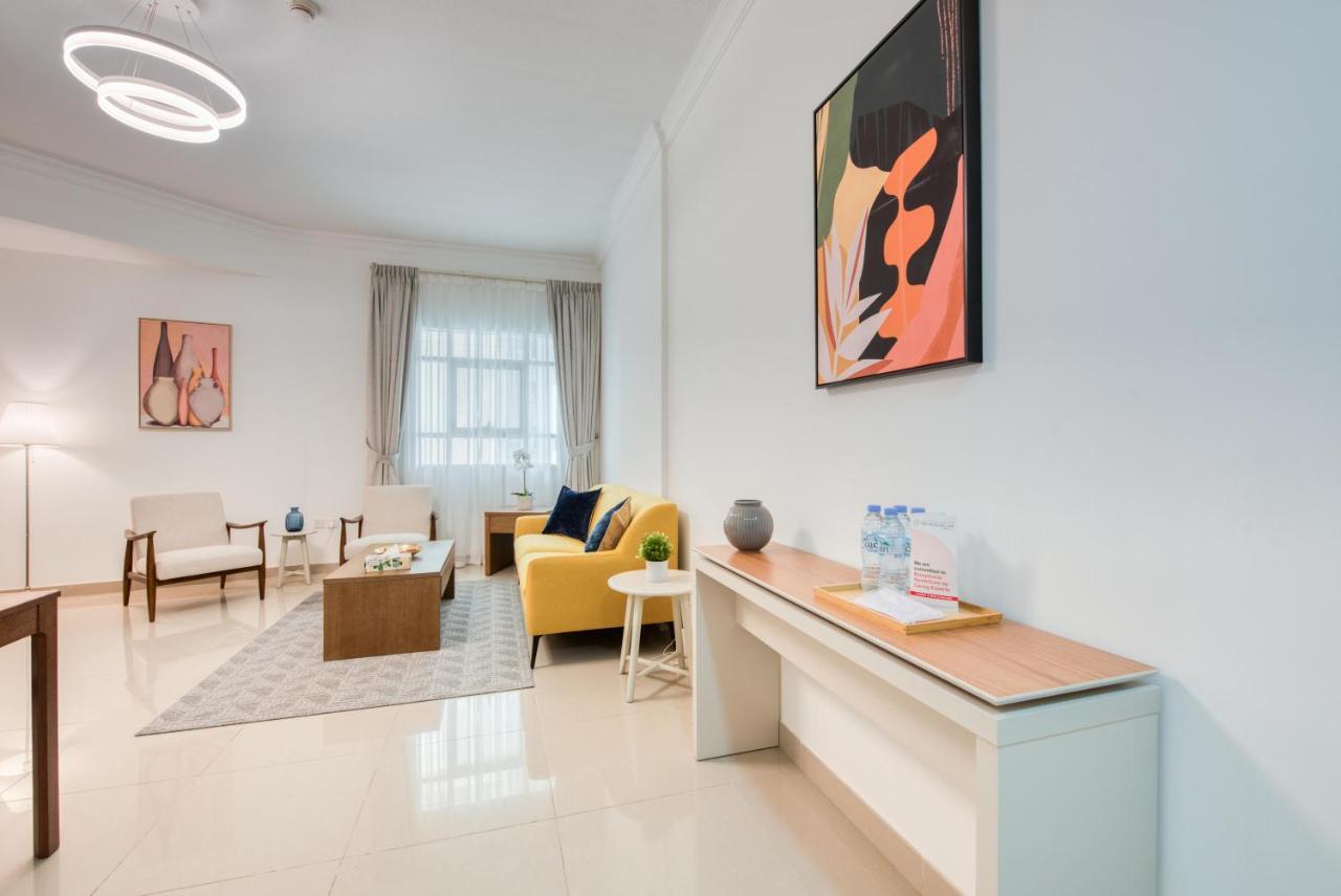 Apartamento Pool View 2 Bedrooms At Plaza Residences Dubái